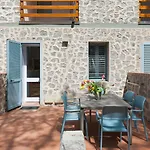 Aparthotel Iselba 4*