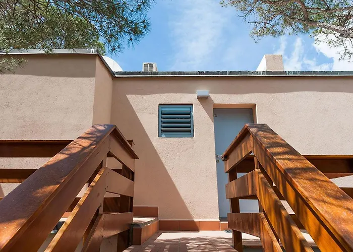 Iselba Aparthotel 4*